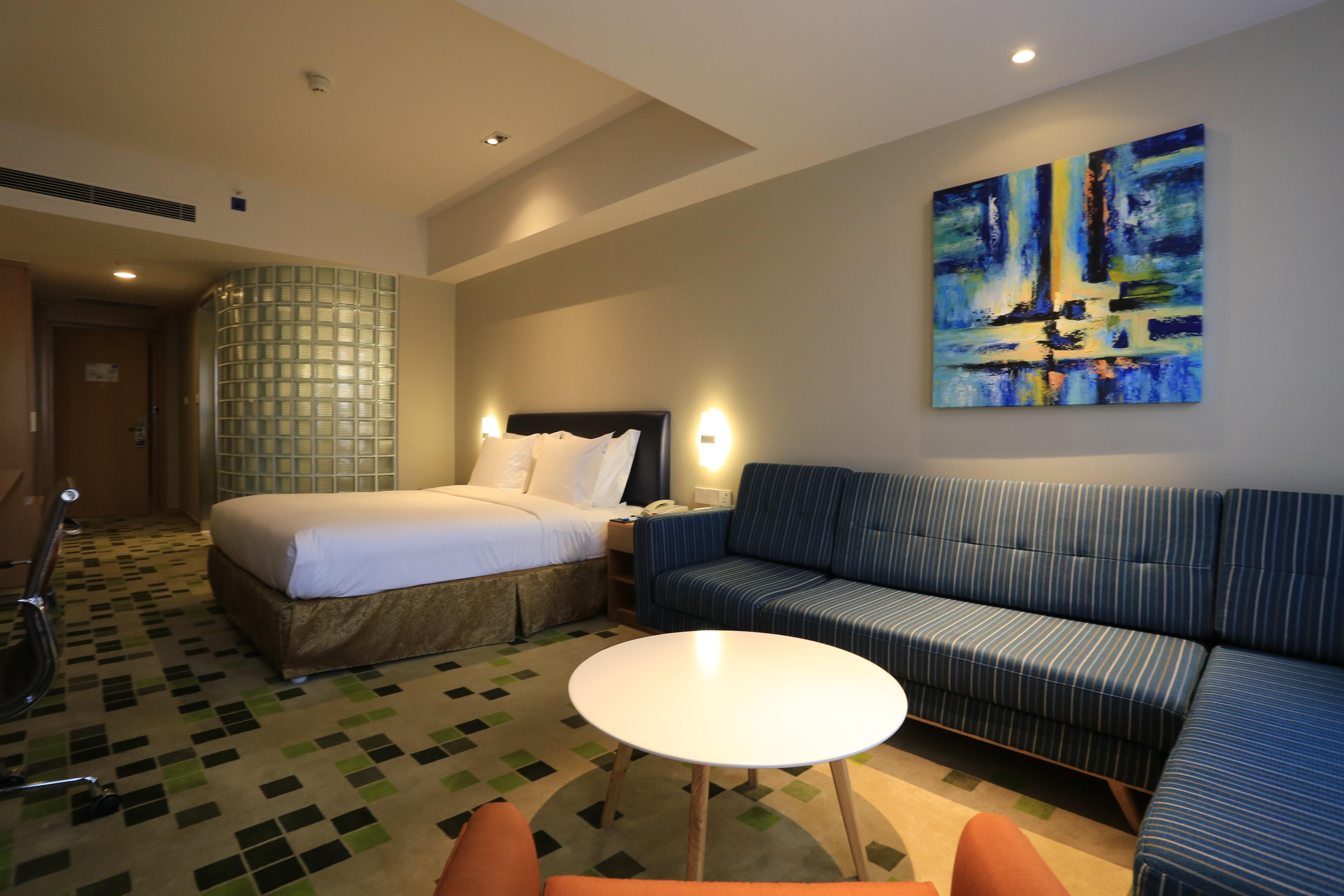 Holiday Inn Express Zhangjiakou Park View Bagian luar foto