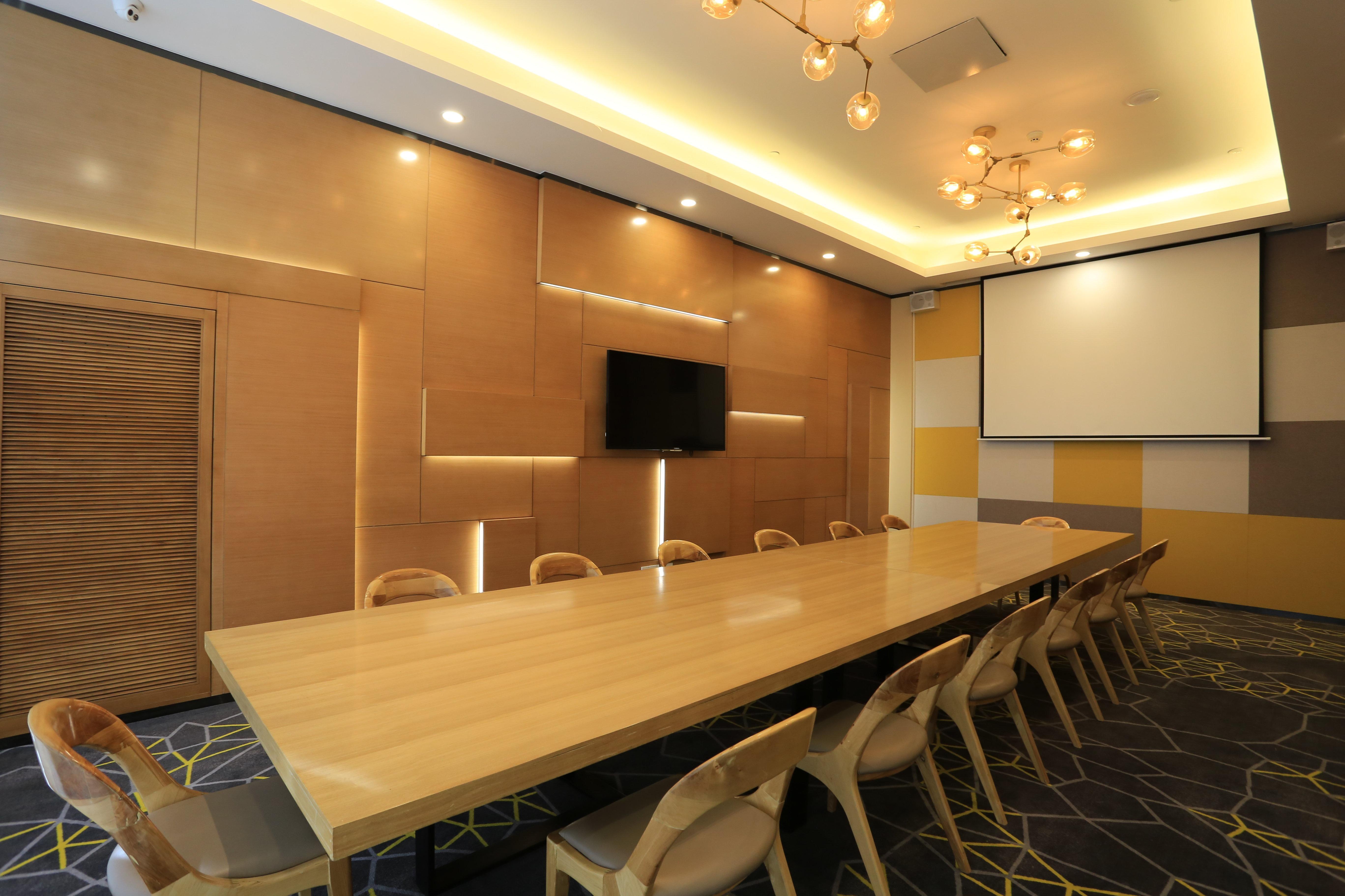 Holiday Inn Express Zhangjiakou Park View Bagian luar foto