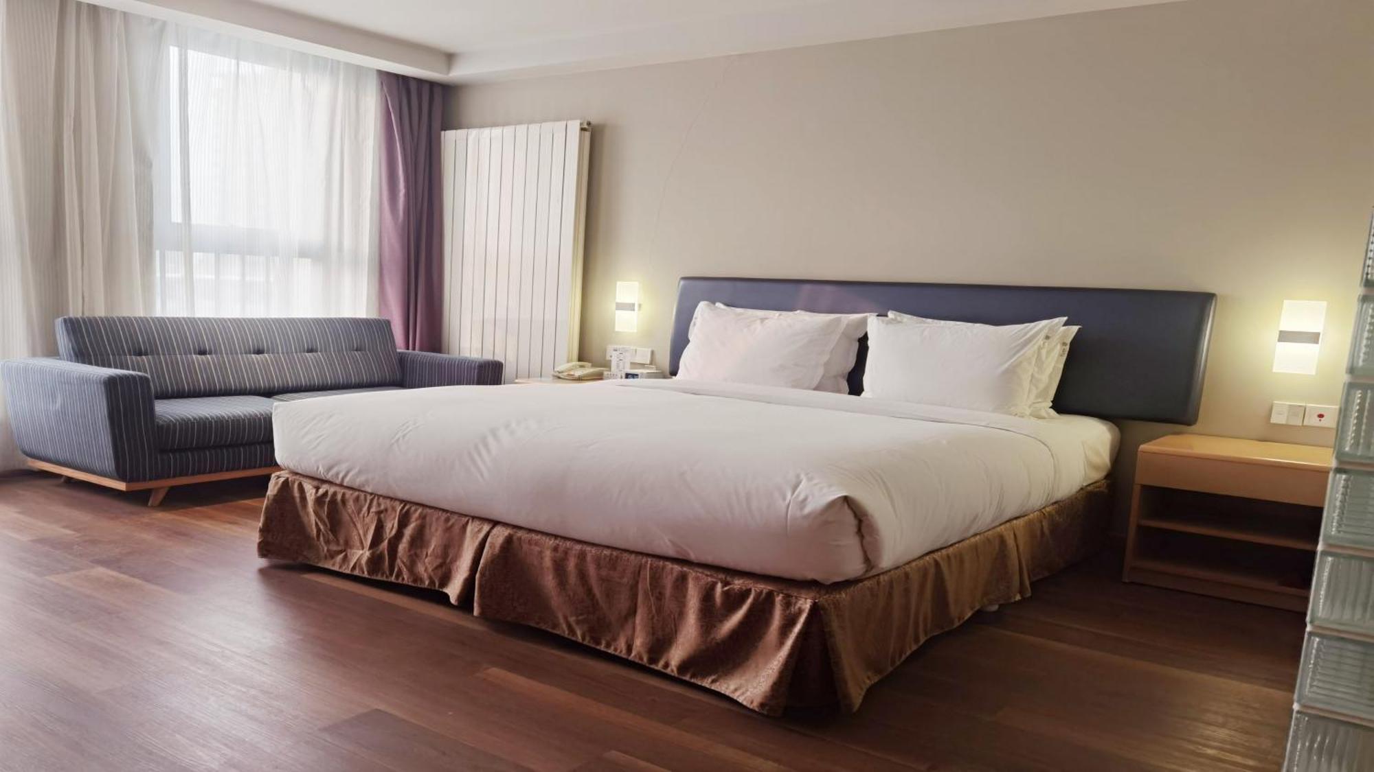 Holiday Inn Express Zhangjiakou Park View Bagian luar foto
